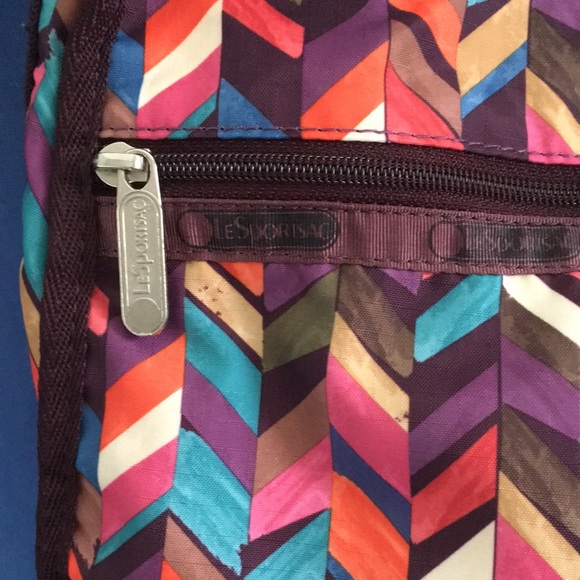 Lesportsac | Chevron Active Crossbody - Picture 2 of 11